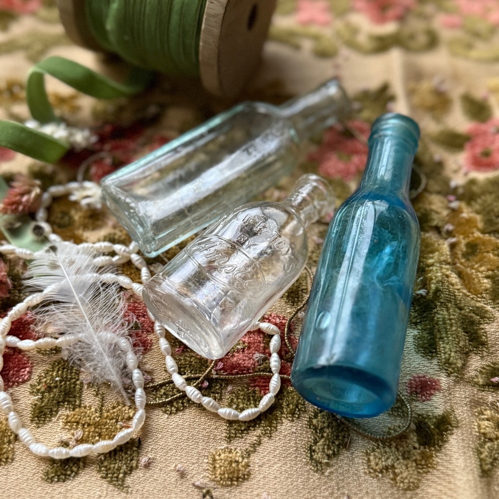 Set of 3 Antique Miniature Apothecary Azure Glass Bottles - Picture 10 of 12